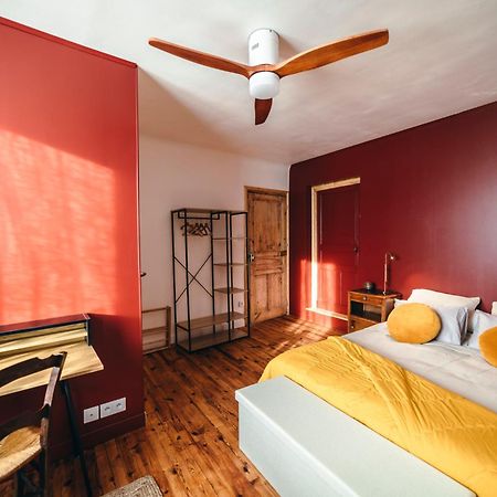 Appartement Cosy Au Coeur Du Village - Le Segala Montbazens Extérieur photo