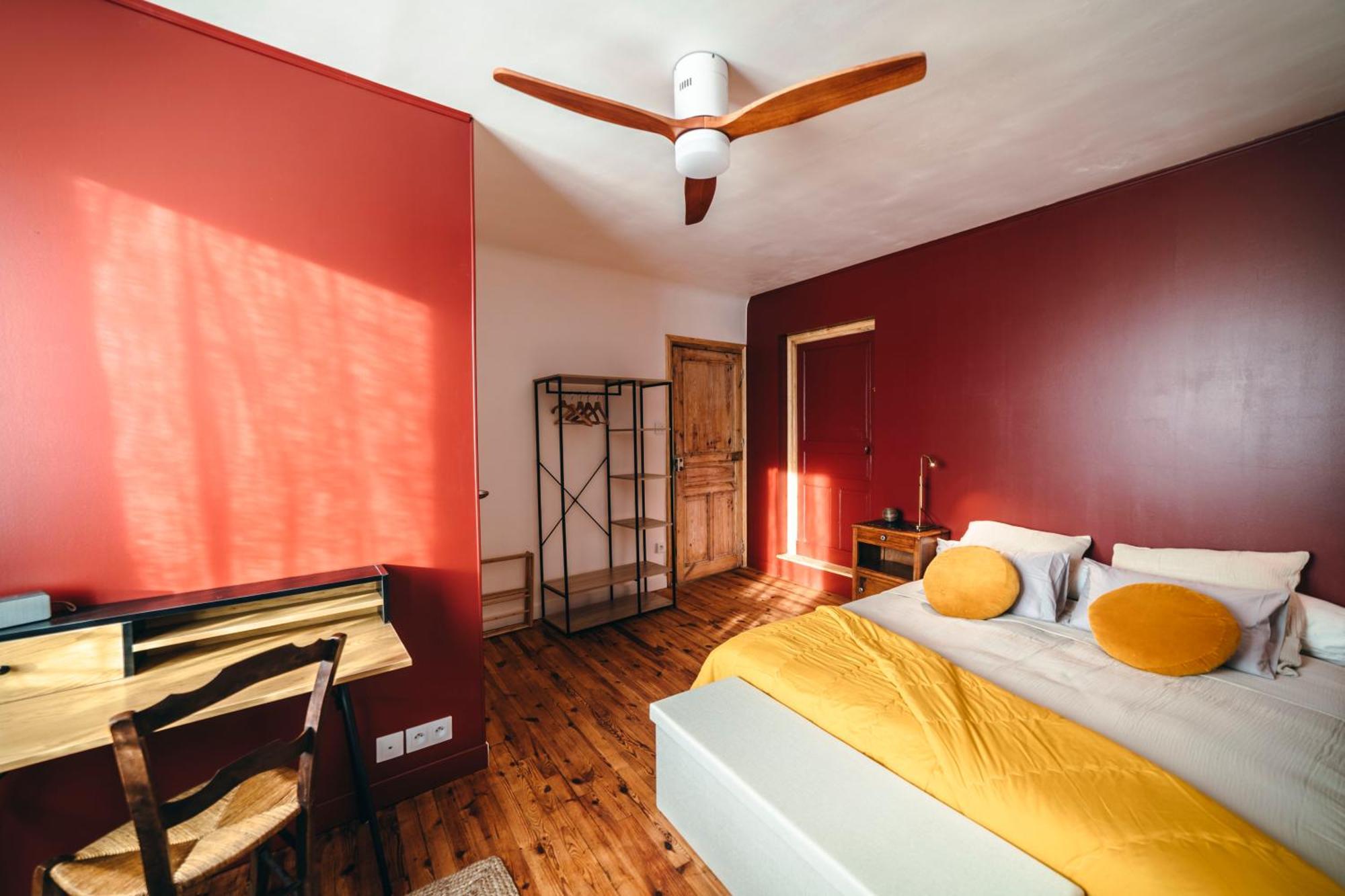 Appartement Cosy Au Coeur Du Village - Le Segala Montbazens Extérieur photo