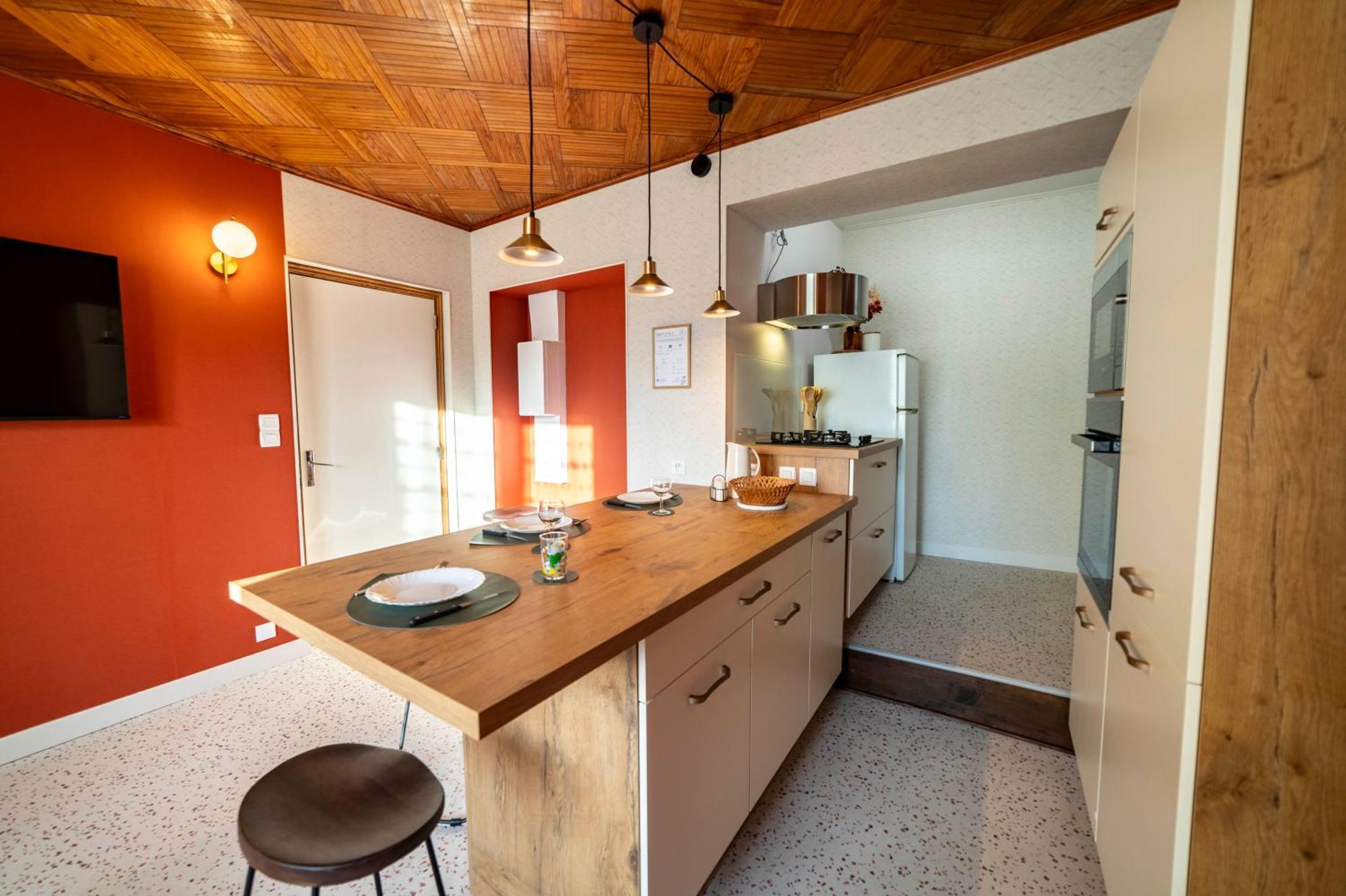 Appartement Cosy Au Coeur Du Village - Le Segala Montbazens Extérieur photo