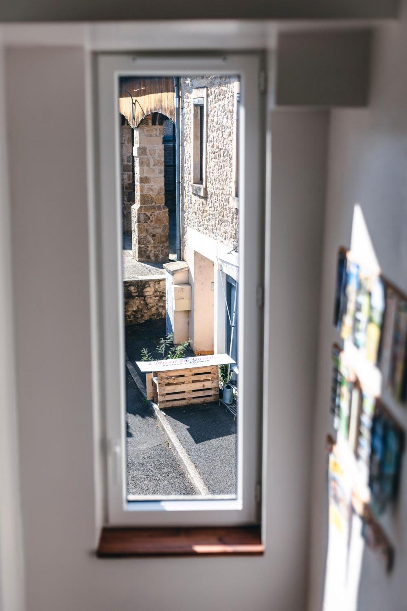 Appartement Cosy Au Coeur Du Village - Le Segala Montbazens Extérieur photo